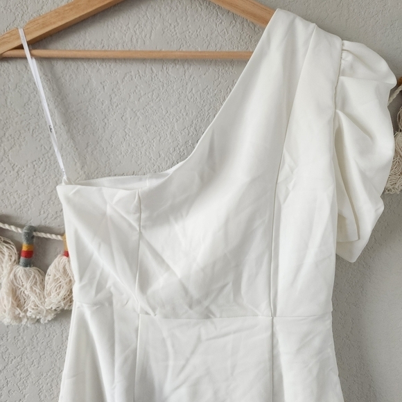 Lulus Stay Gorgeous White One Shoulder Puff Sleeve Mini Dress Elegant Formal M - Picture 9 of 12